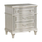 Silver Oak and Ivory 5-piece Storage Bed